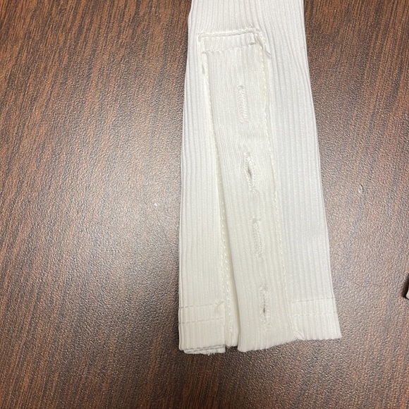 De Base long sleeve bodysuit, size medium, NWT - Picture 4 of 15